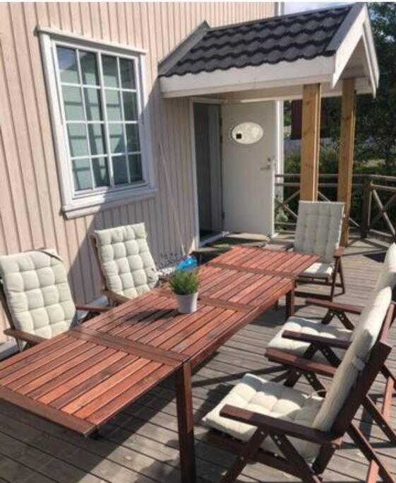 Lys Og Sentral Leilighet Med Terrasse Og Hage Lägenhet Lillehammer Exteriör bild